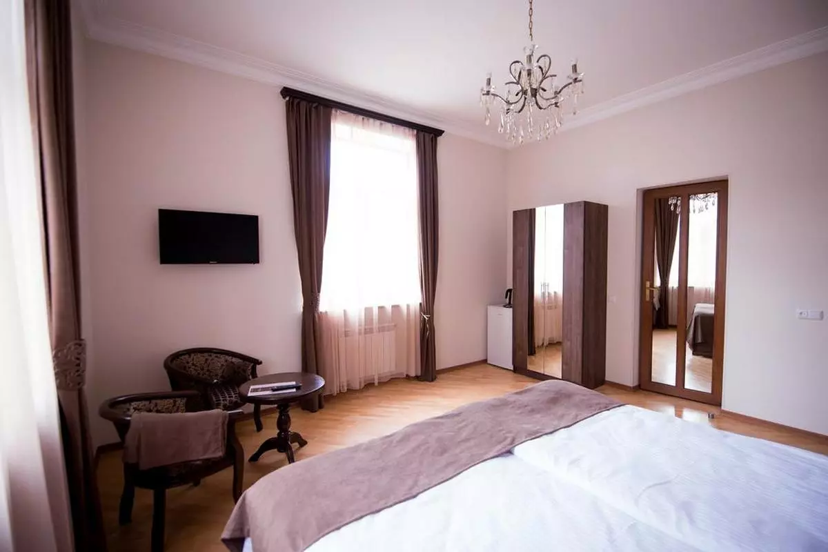 Royal Palace Hotel DOUBLE ROOM (Copy).jpg